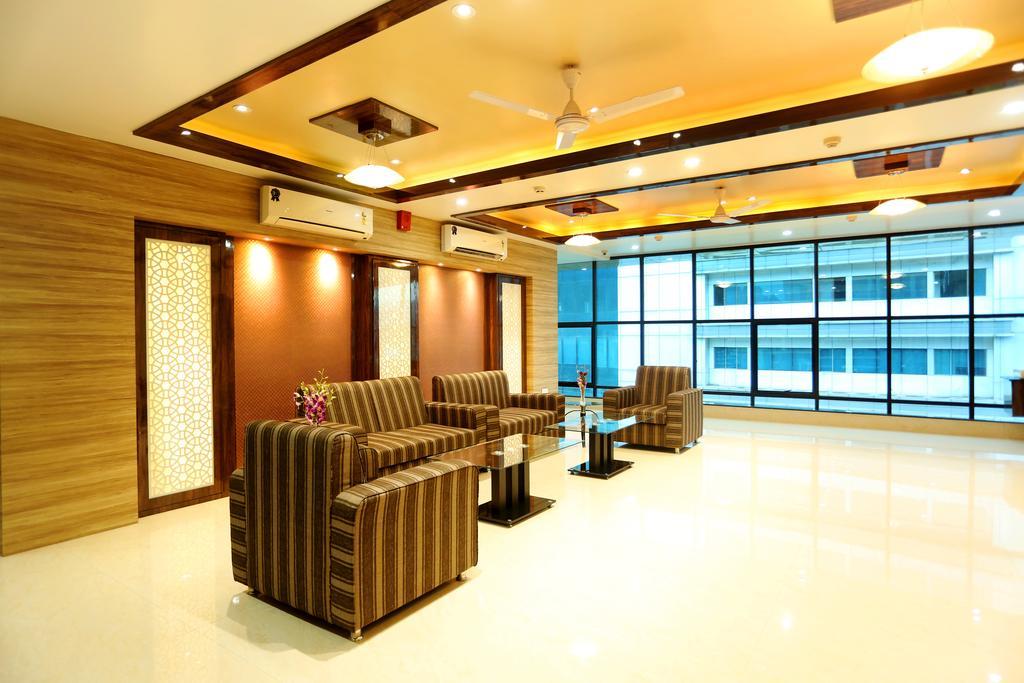 Awesome Palace Hotel Guwahati Buitenkant foto